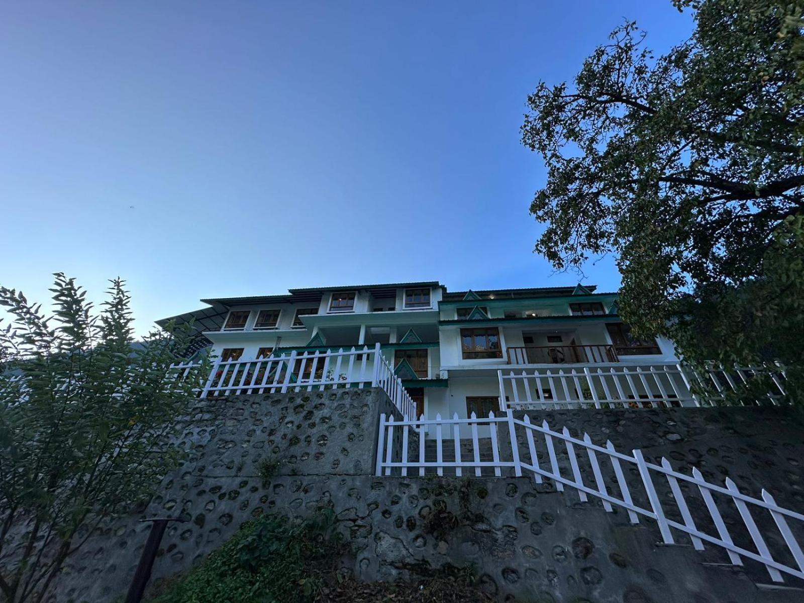 Prakriti-The Retreat Hotel Harsil Exterior photo